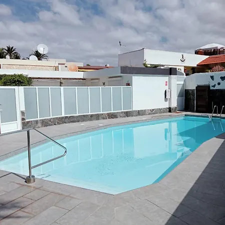 Maspalomas A 200 Metros De * Playa del Inglés